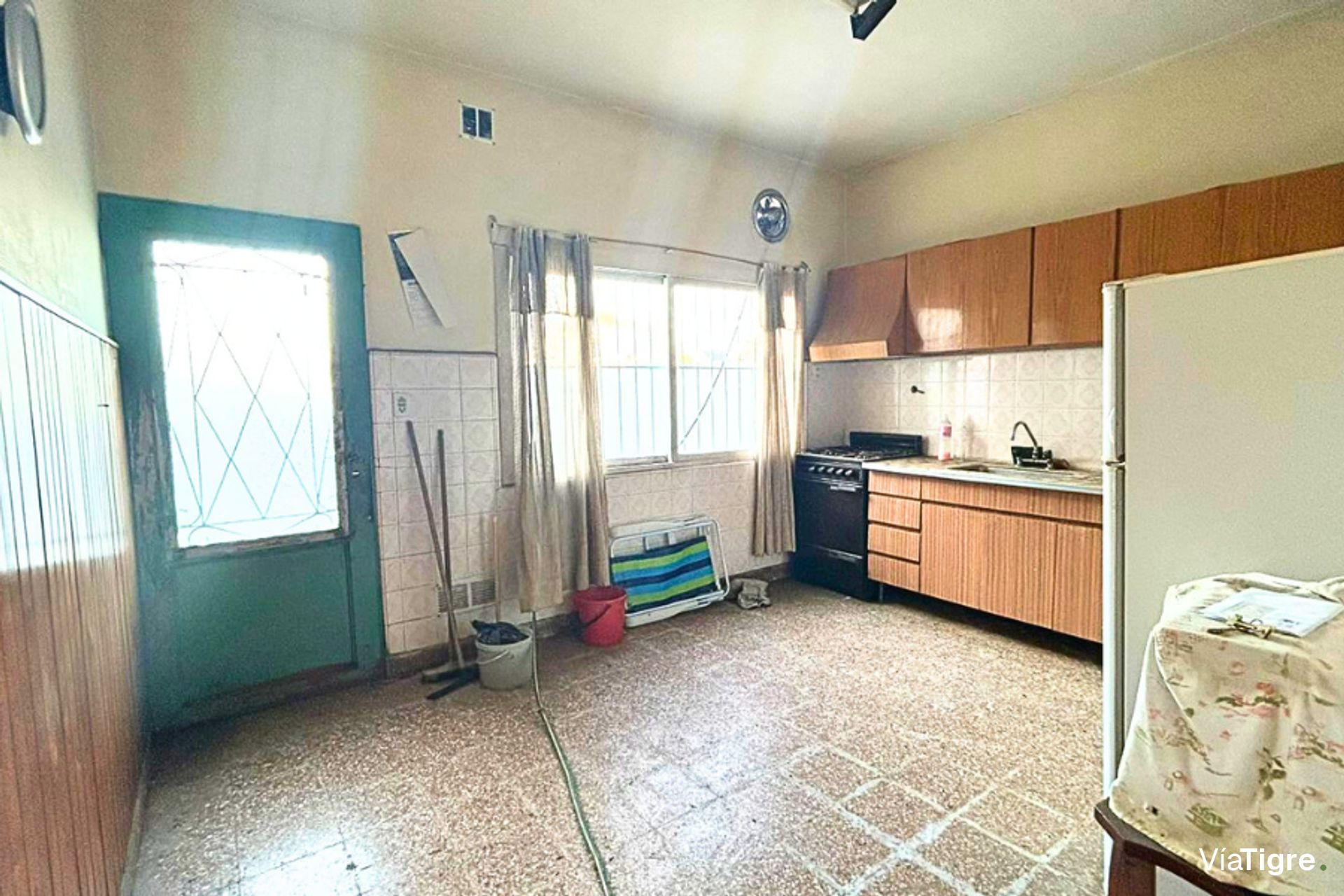 Venta Galpon Con Dependencia Vicente Lopez