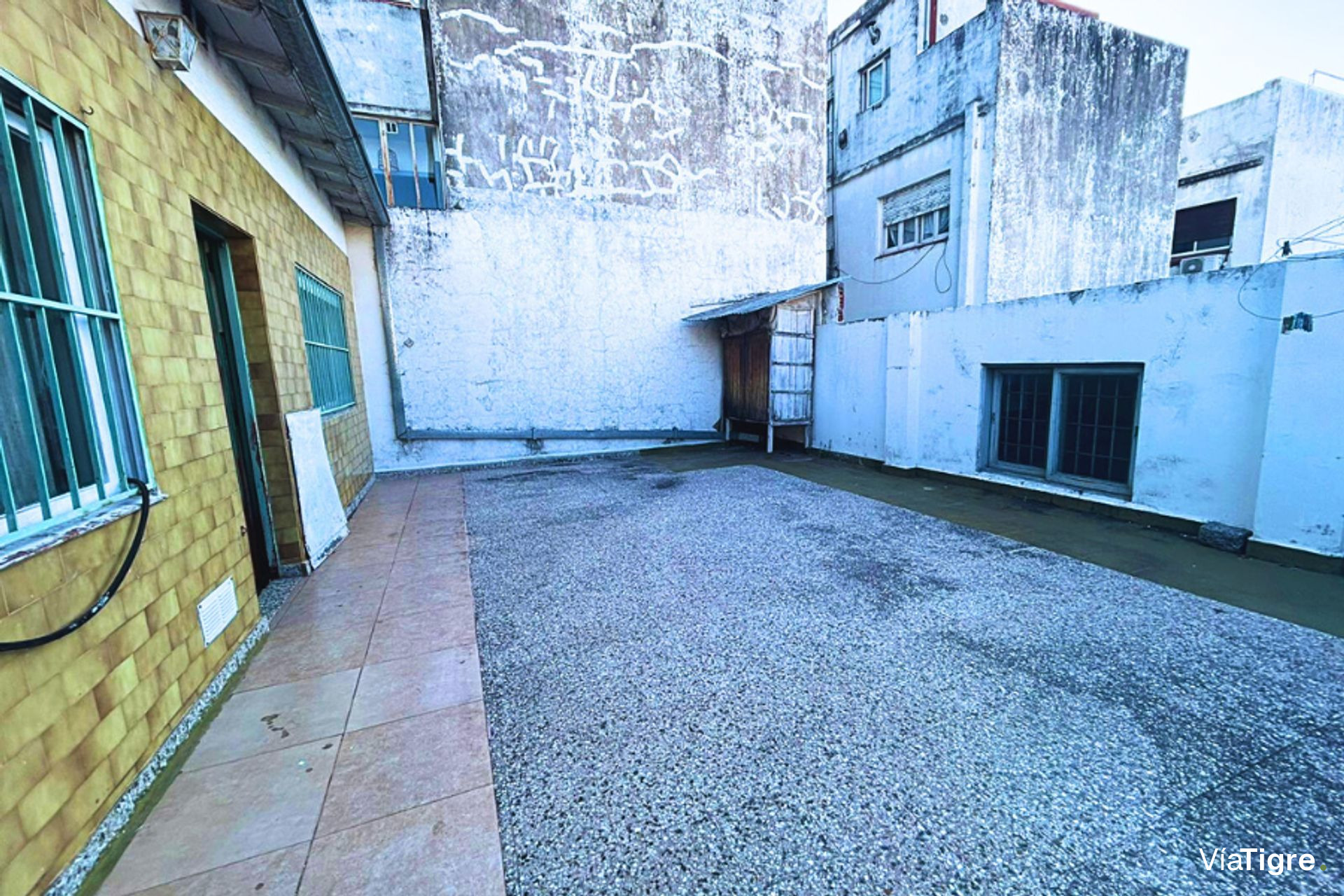 Venta Galpon Con Dependencia Vicente Lopez