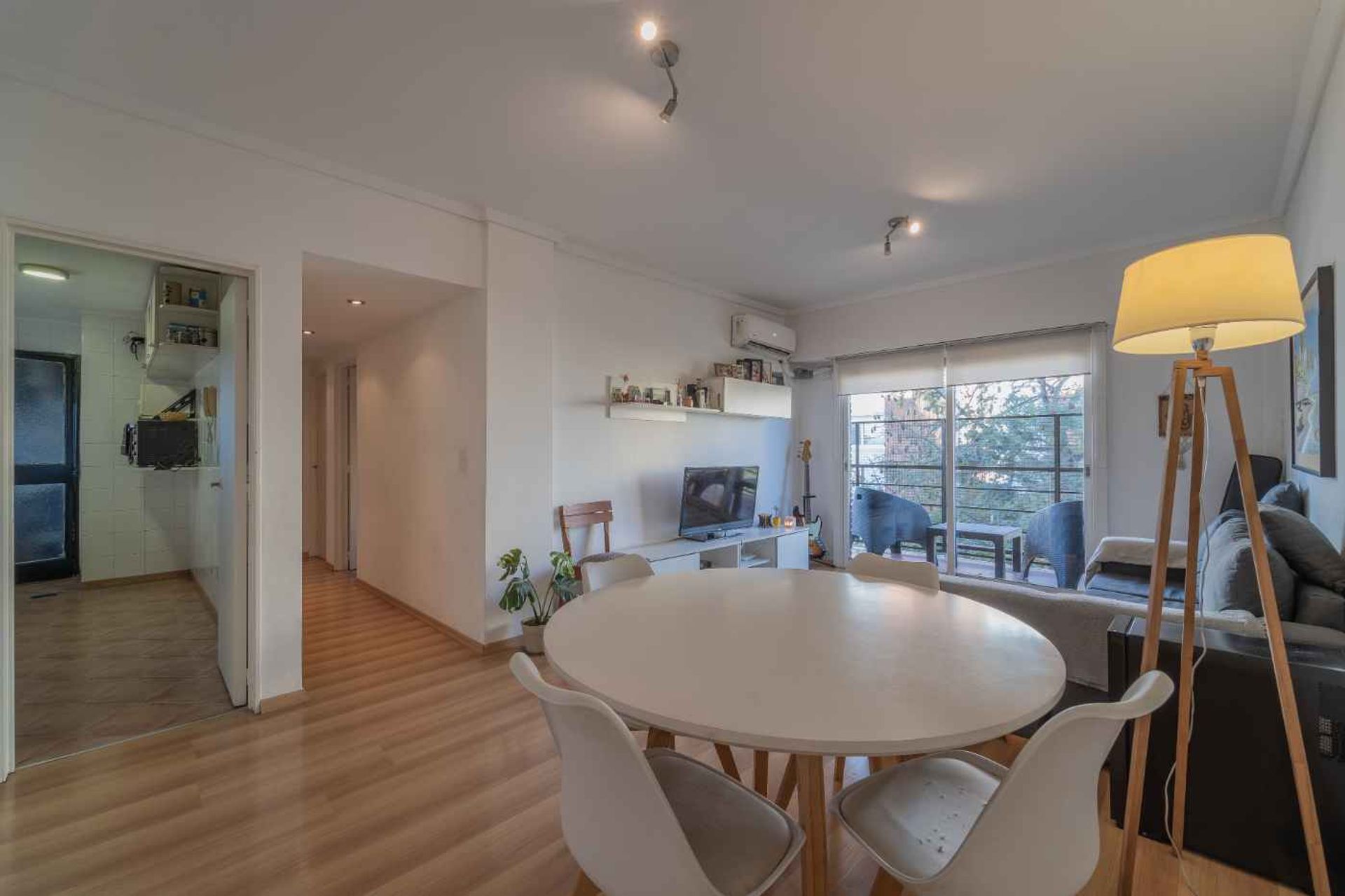 Sale Apartment 3 Rooms Balcony