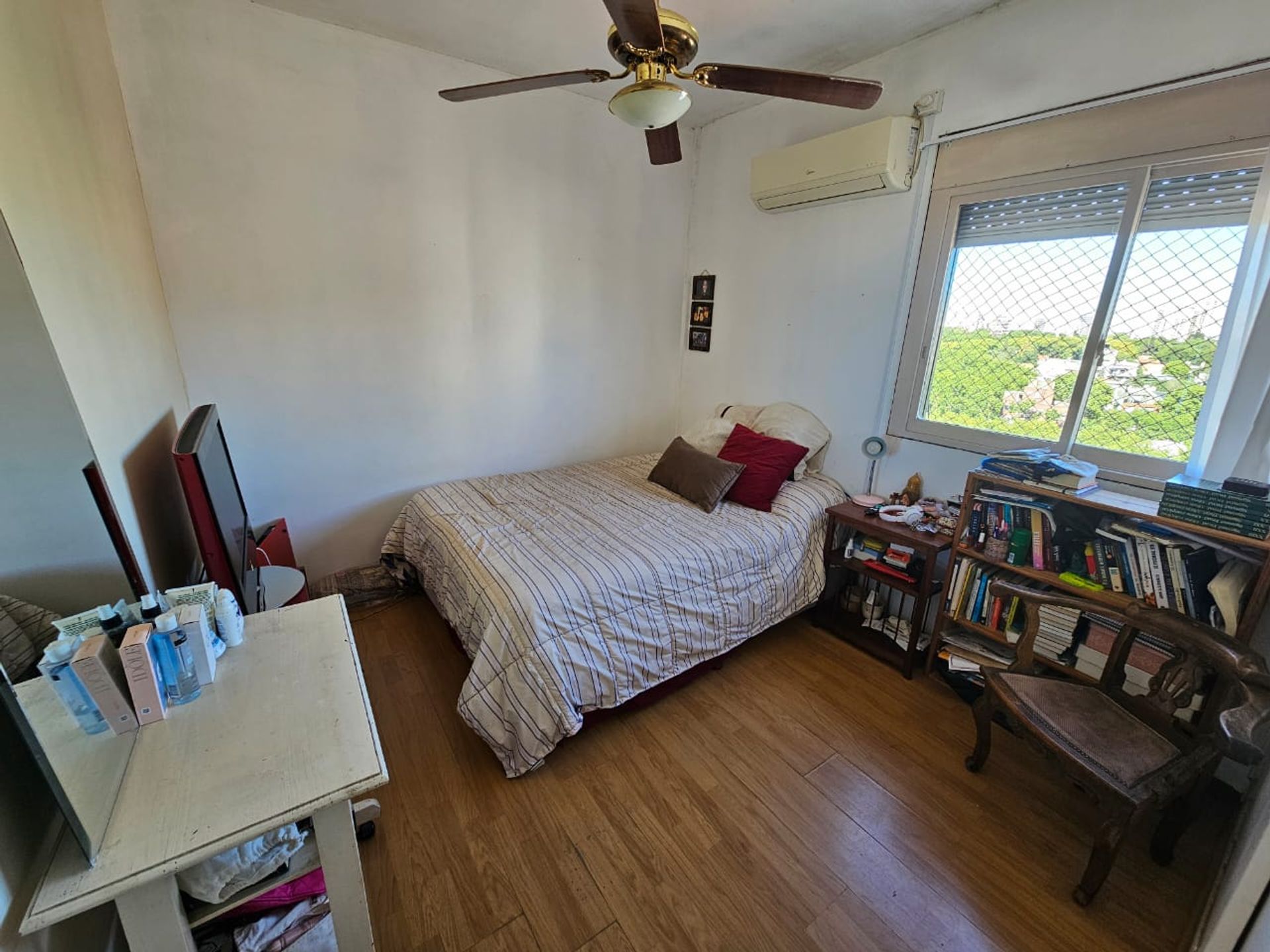 Venta Depto 4 Amb C/Bcon. Vte Lopez