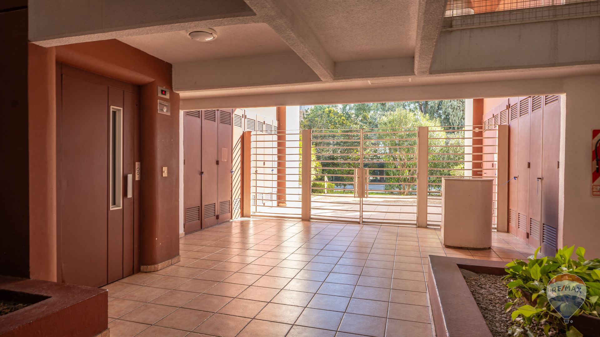 3 Ambientes Con Terraza Y Cochera