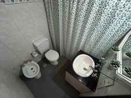 5-Room House for Sale in Martinez