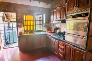 Opportunity. 3-room house + single unit in block. Florida