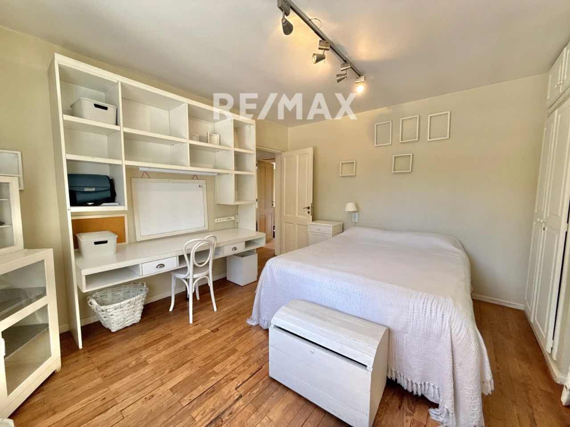 VENTA CASA 6 dormitorios PACHECO pileta y parque
