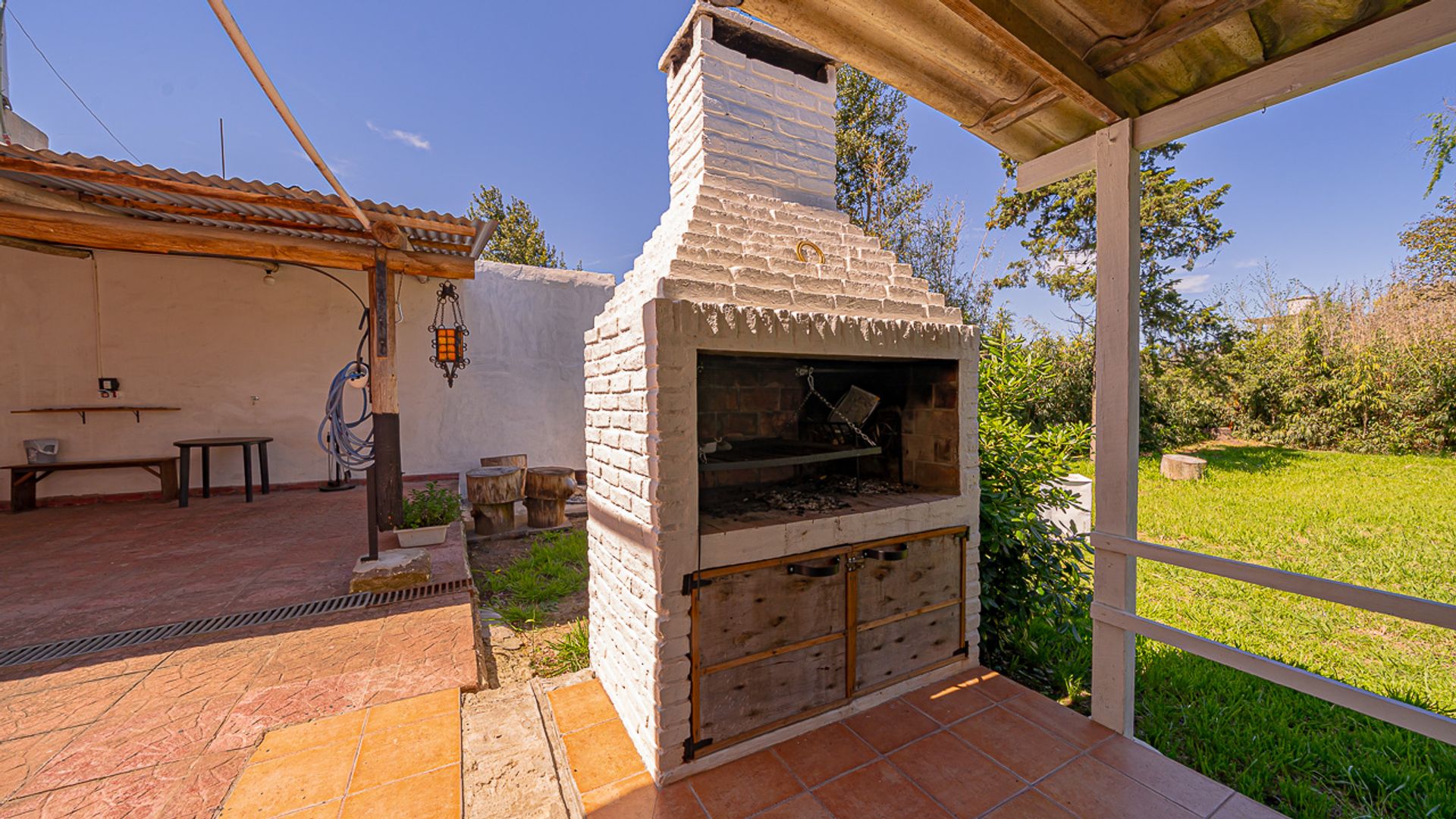 Lote 1000 Metros En Venta Benavidez Con Locales