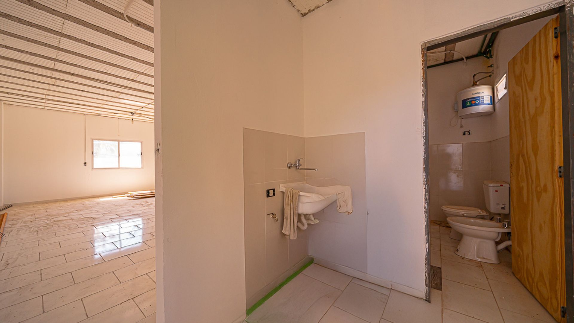 Lote 1000 Metros En Venta Benavidez Con Locales
