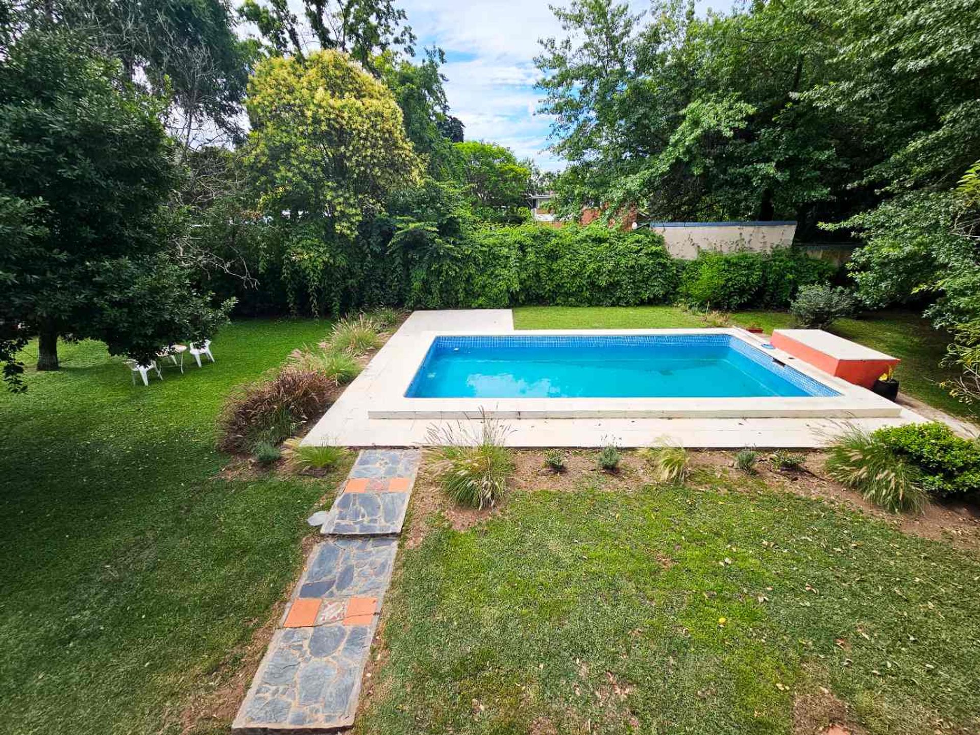 Venta casa Lopez Camelo - TIGRE-Pileta y Parque