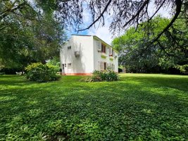 Lopez Camelo House for Sale - TIGRE Pool and Park