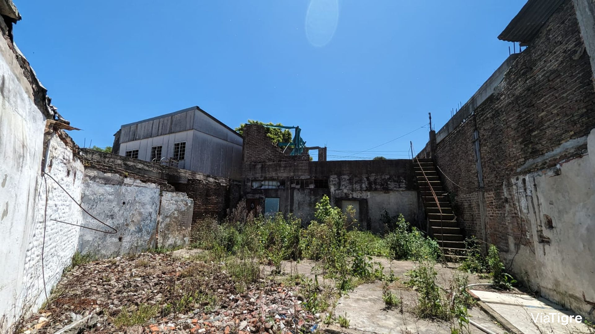 Deposito en Venta Virreyes San Fernando 140m2 cub.