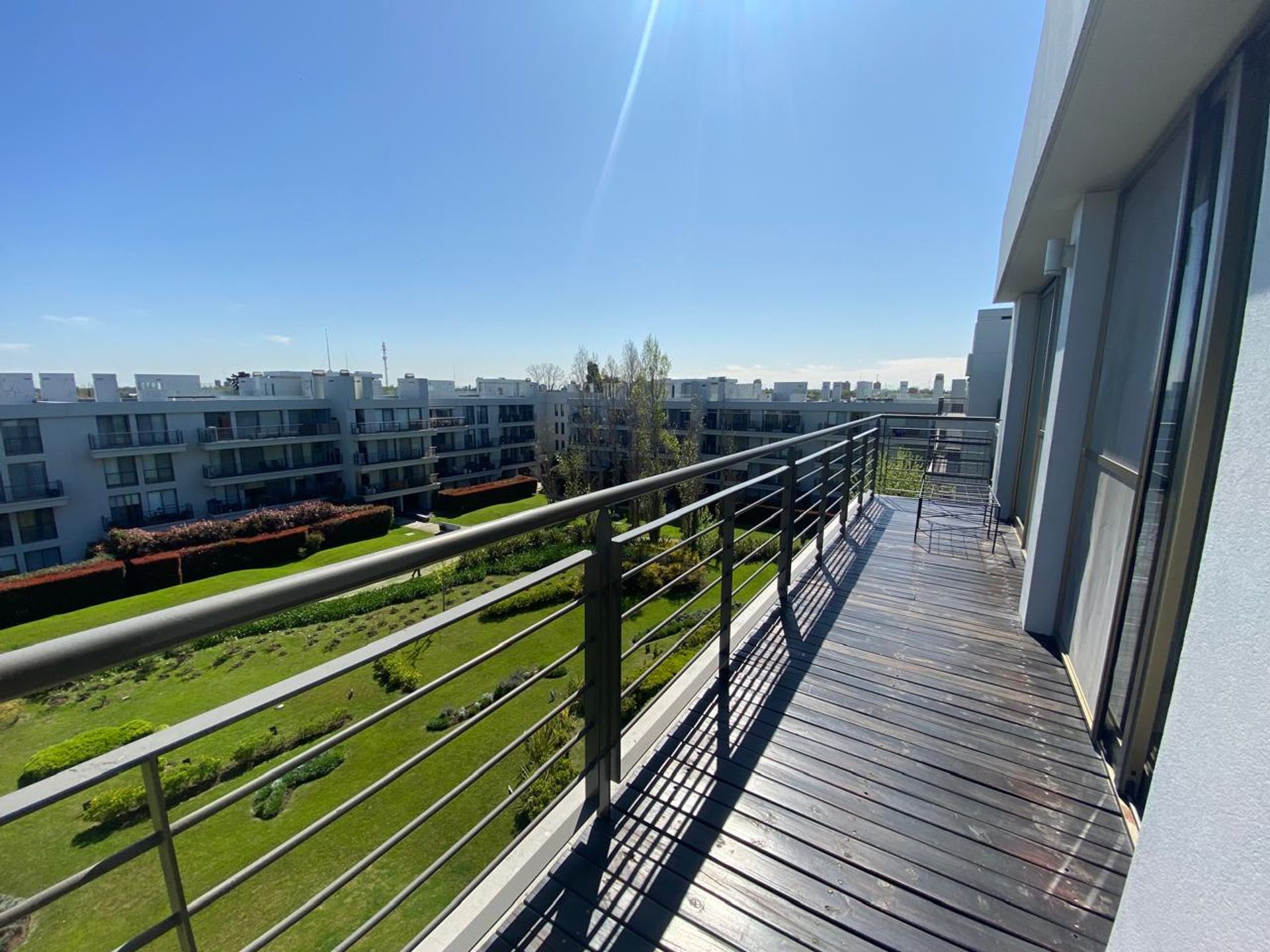 Depto. Loft C/Cochera. Vista Inmejorable