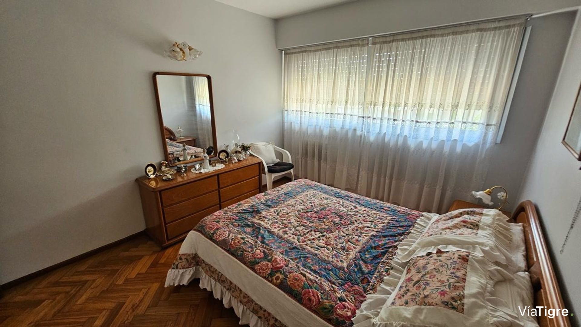 DEPARTAMENTO 5 AMB en VENTA San ISIDRO - COCHERA