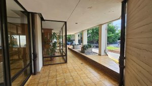 Departamento En Venta San Isdro Cochera / Balcon