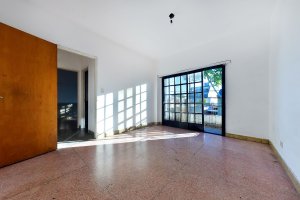 Sale of Multi-family Apartment with Terrace in Munro