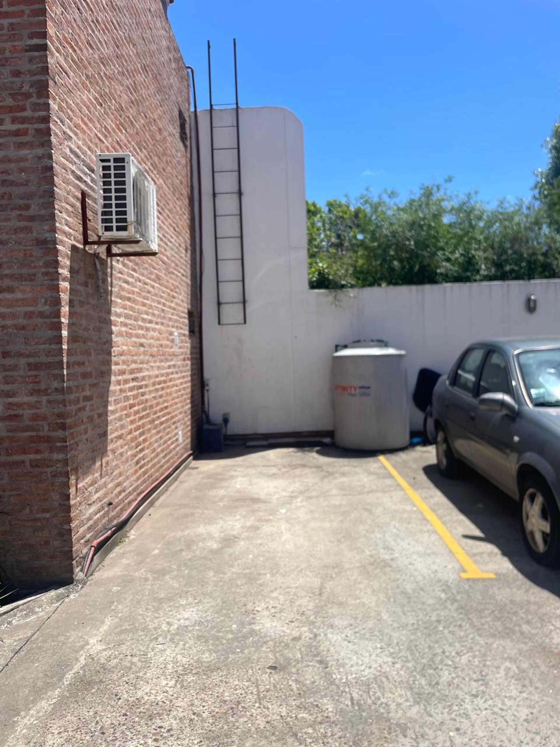 Venta 2 Amb Con Coochera Propia