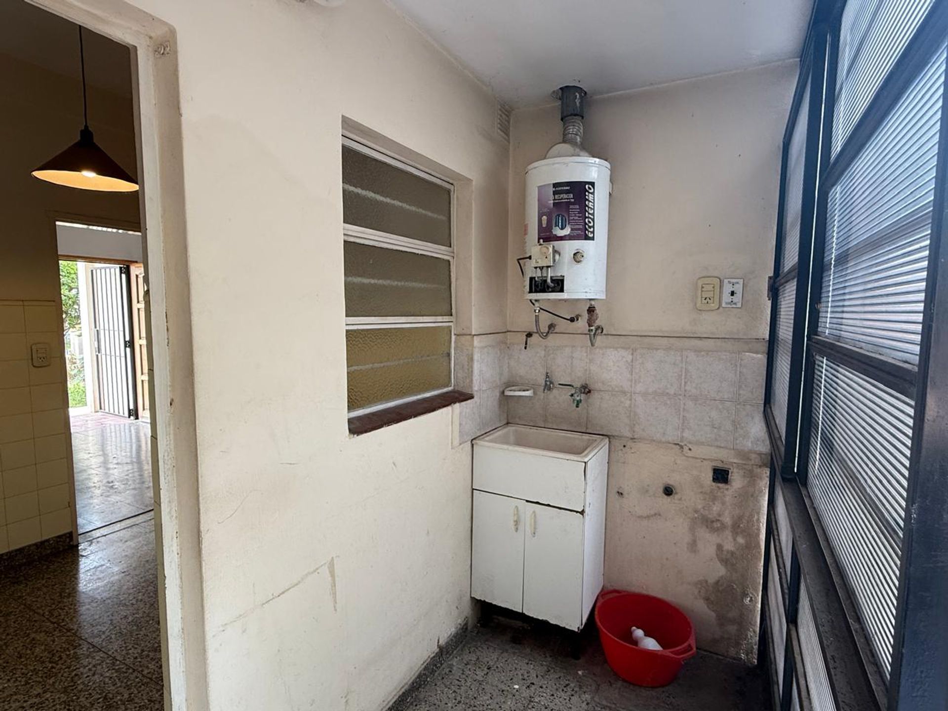 VENTA Casa 3 AMB JARDIN a 50mt de Av San Martin.