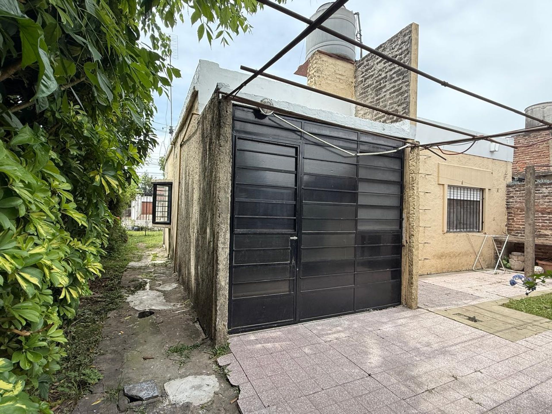 VENTA Casa 3 AMB JARDIN a 50mt de Av San Martin.