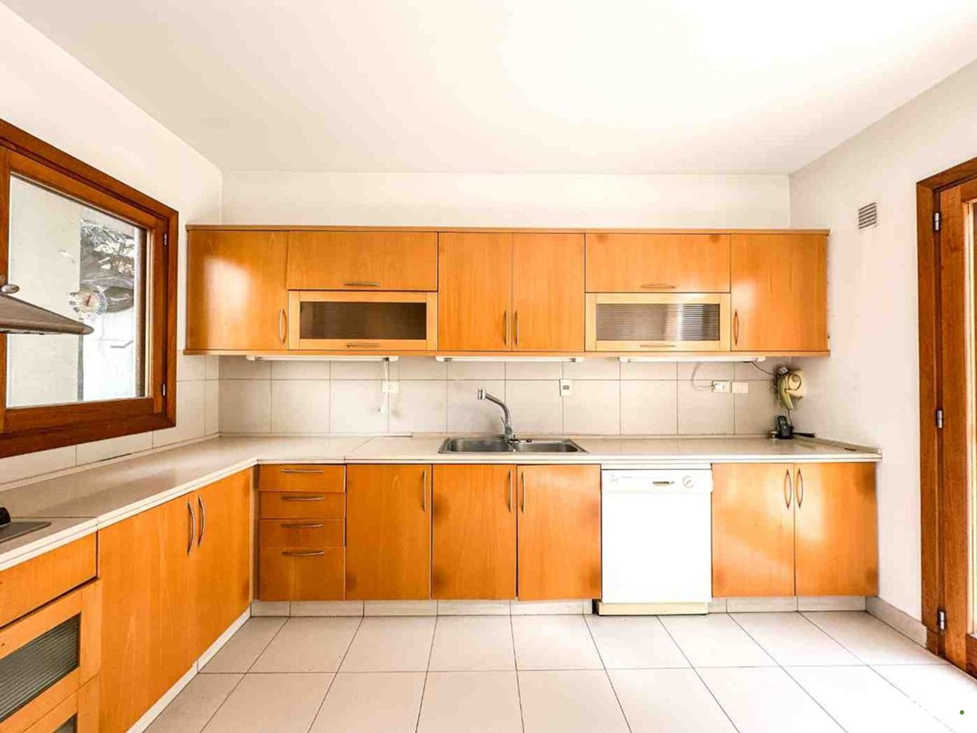 Casa en Venta ,6 ambientes - La Colina