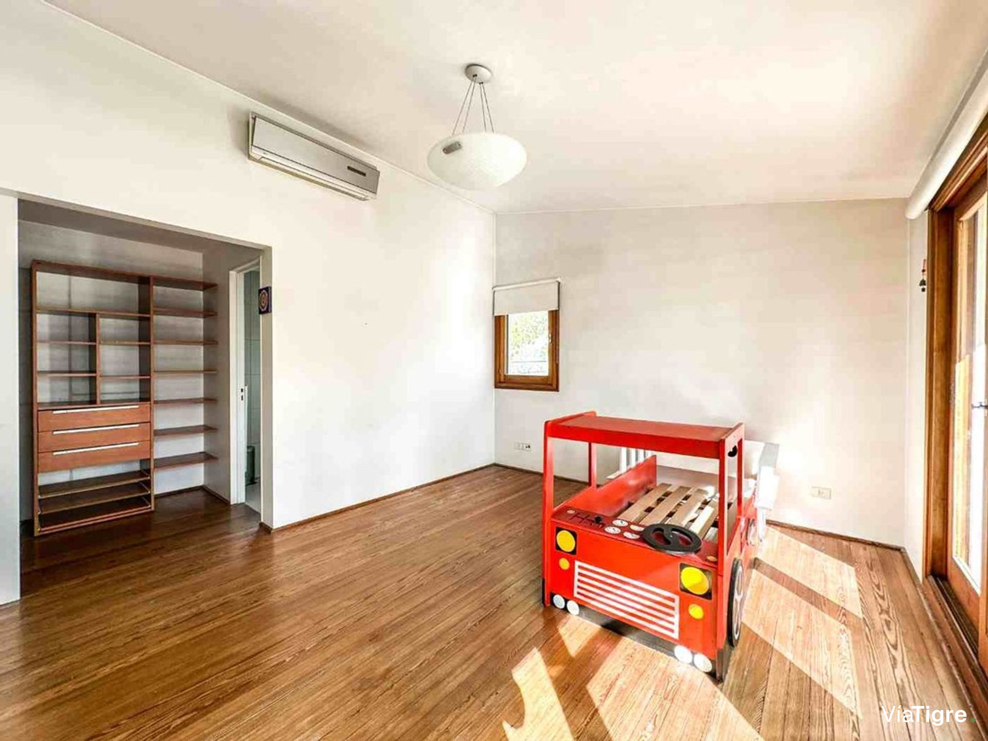 Casa en Venta ,6 ambientes - La Colina