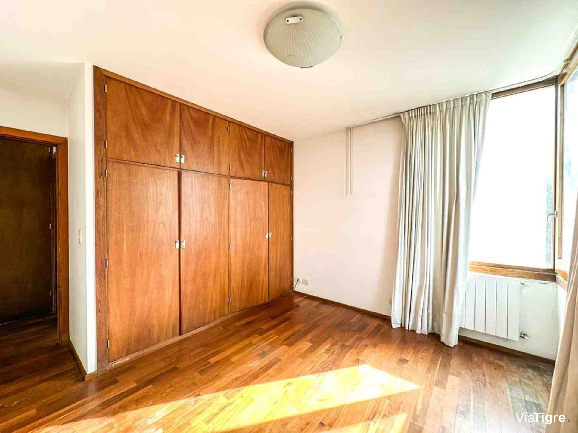 Casa en Venta ,6 ambientes - La Colina