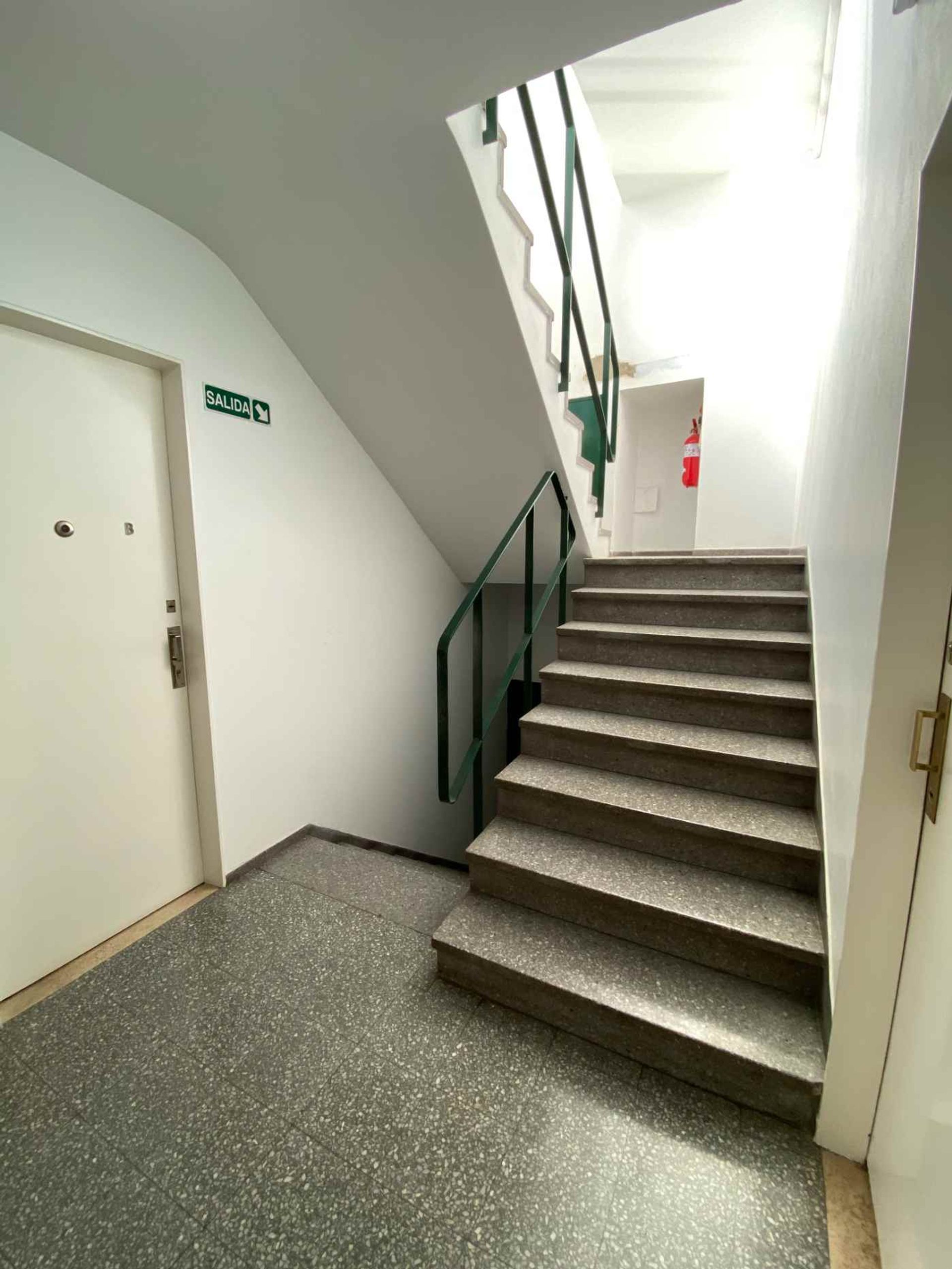 2 amb. piso alto en Martinez