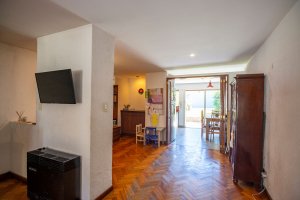 Duplex House for Sale – 5 Rooms with Pool – Olivos