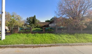 VENTA Lotes con Casa a Refaccionar - Benavidez