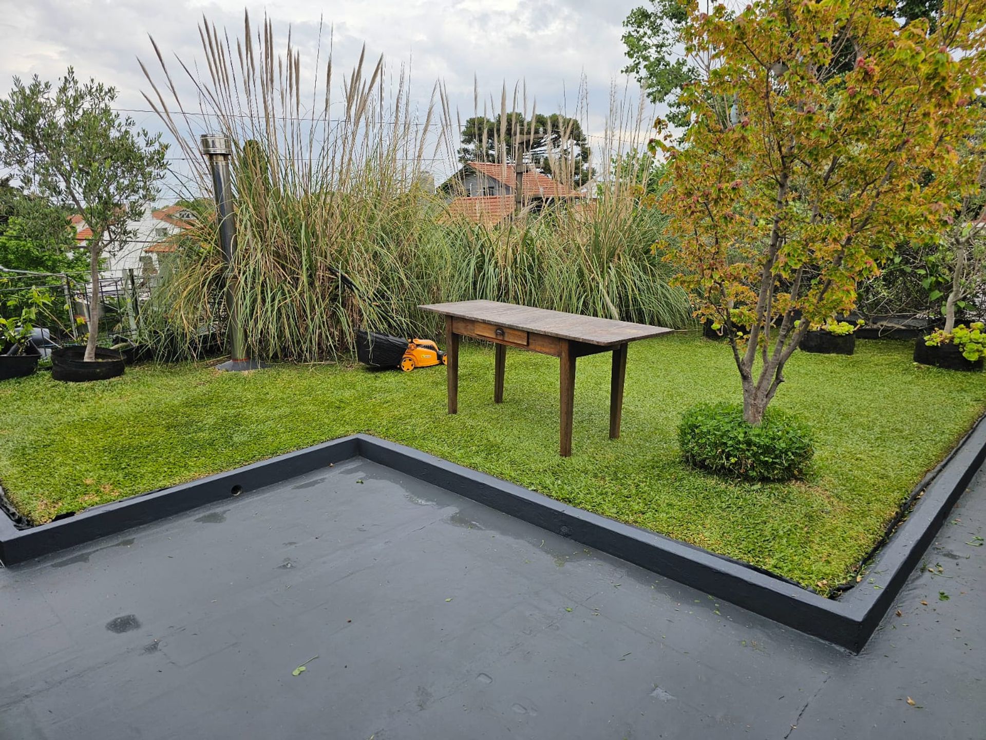 Ph en alquiler 3 ambientes Martinez terraza jardín