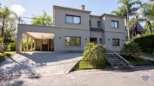 House for Sale, 4 rooms, Boatcenter, Tigre, with dock