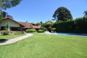House for Sale – Lomas Golf, Pool, Park, 6 Rooms