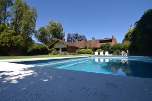 House for Sale – Lomas Golf, Pool, Park, 6 Rooms