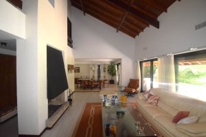 House for Sale – Lomas Golf, Pool, Park, 6 Rooms