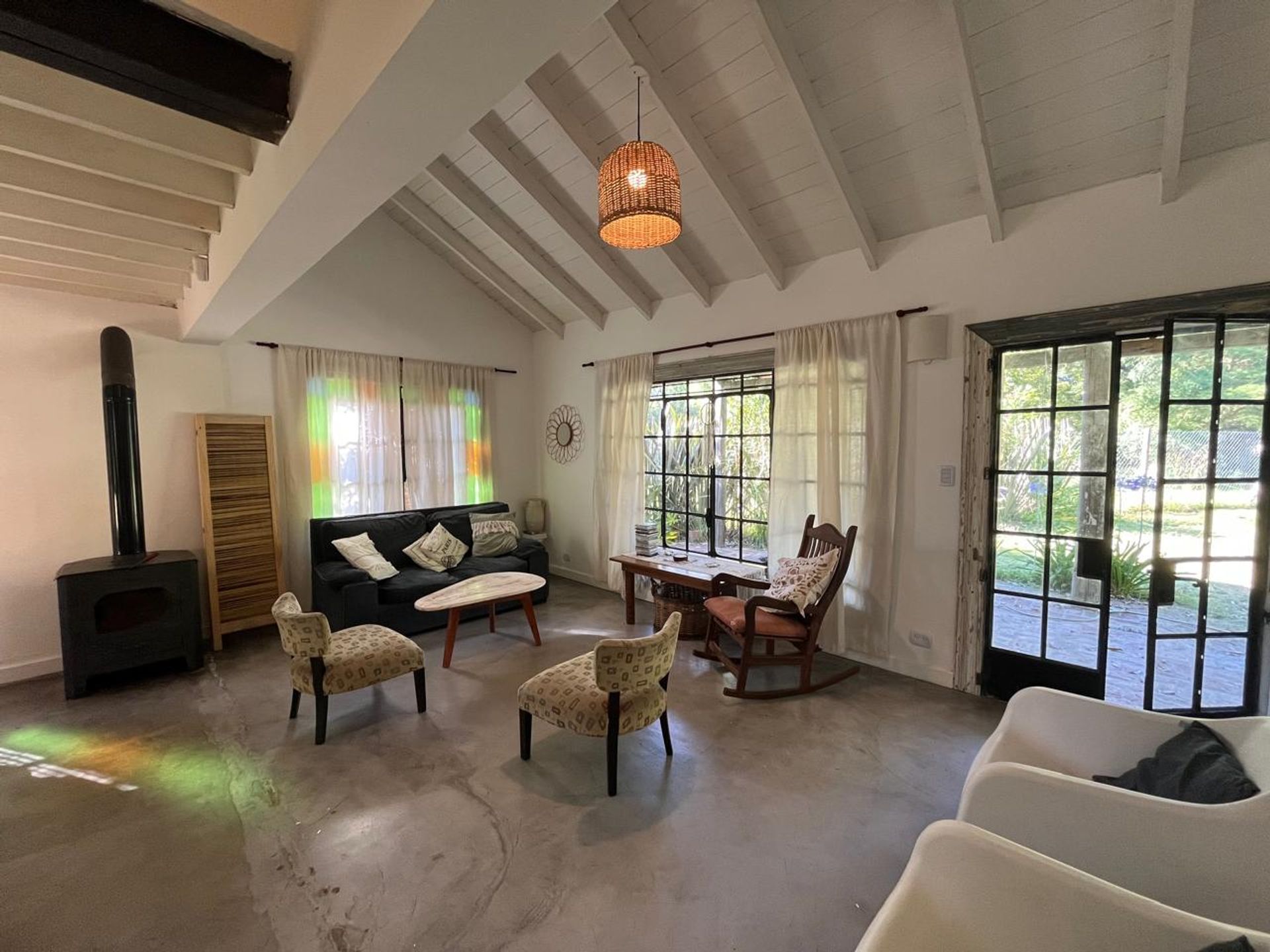 4-Room House for Rent in La Bota Benavidez