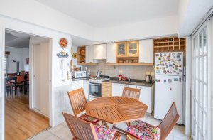 Triplex house, 5 rooms, garden and pool, sale in Florida