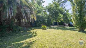 Sale: House in La Bota with large lot