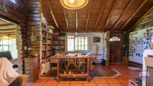 Sale: House in La Bota with large lot