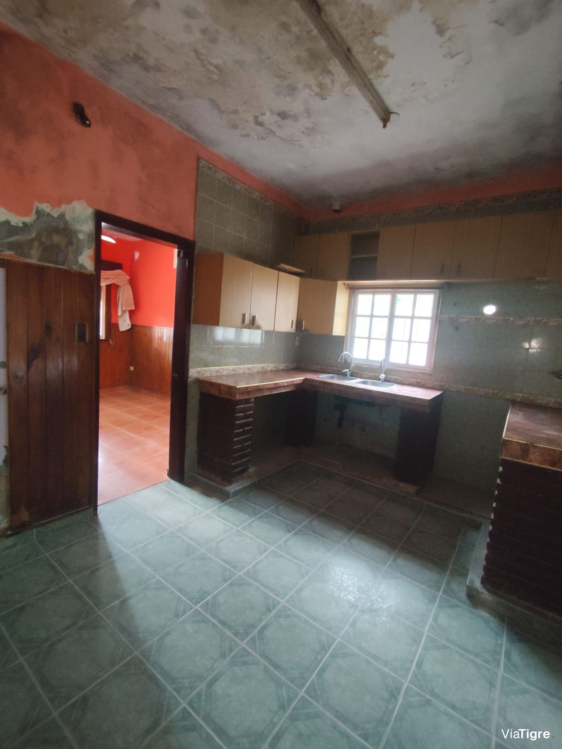 Venta Casa Con Jardin Y Quincho En Ricardo Rojas