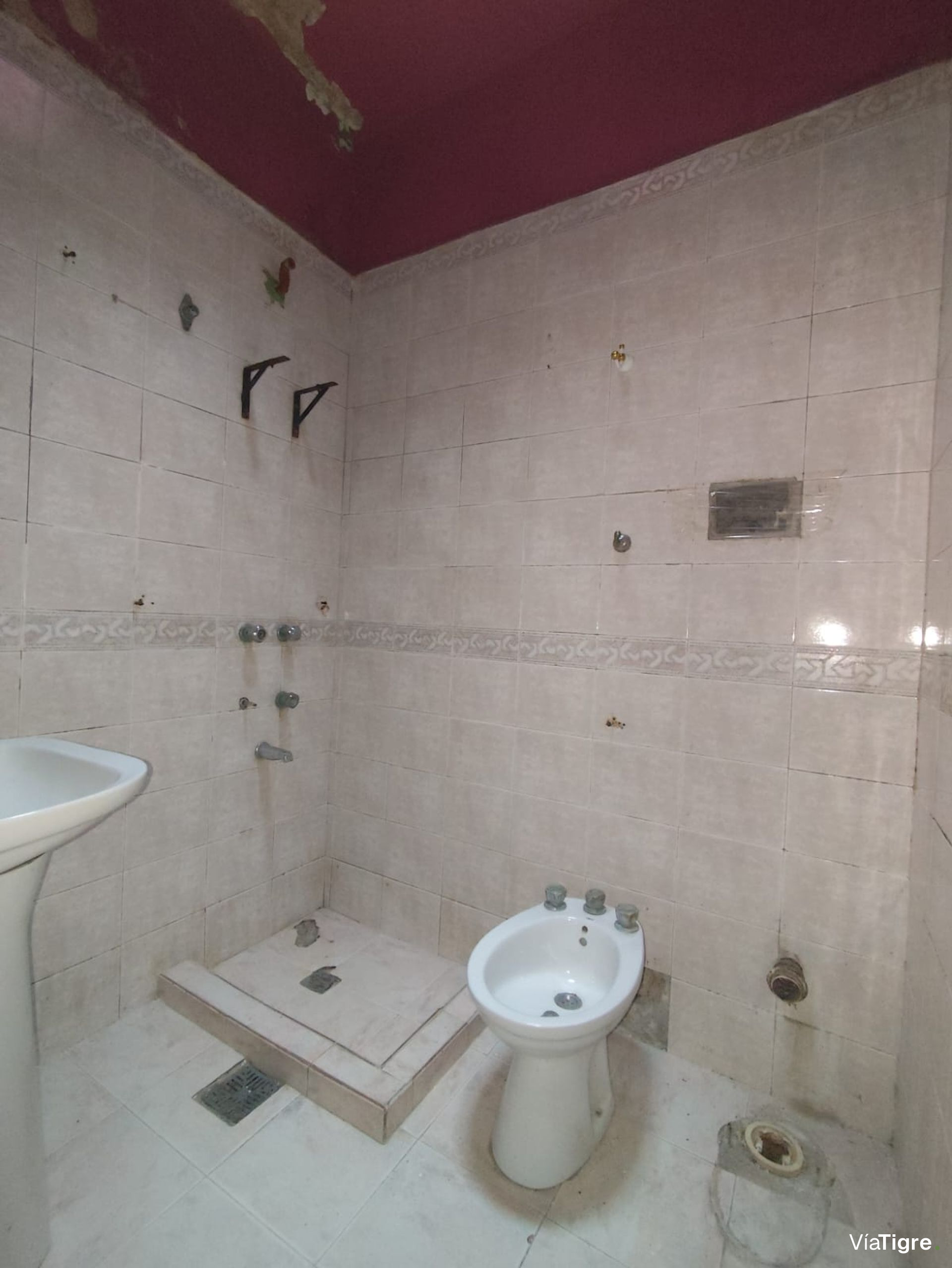 Venta Casa Con Jardin Y Quincho En Ricardo Rojas