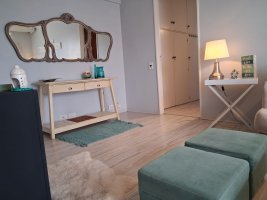 Short-term Rental 2-Room Apartment with Garage in Martinez