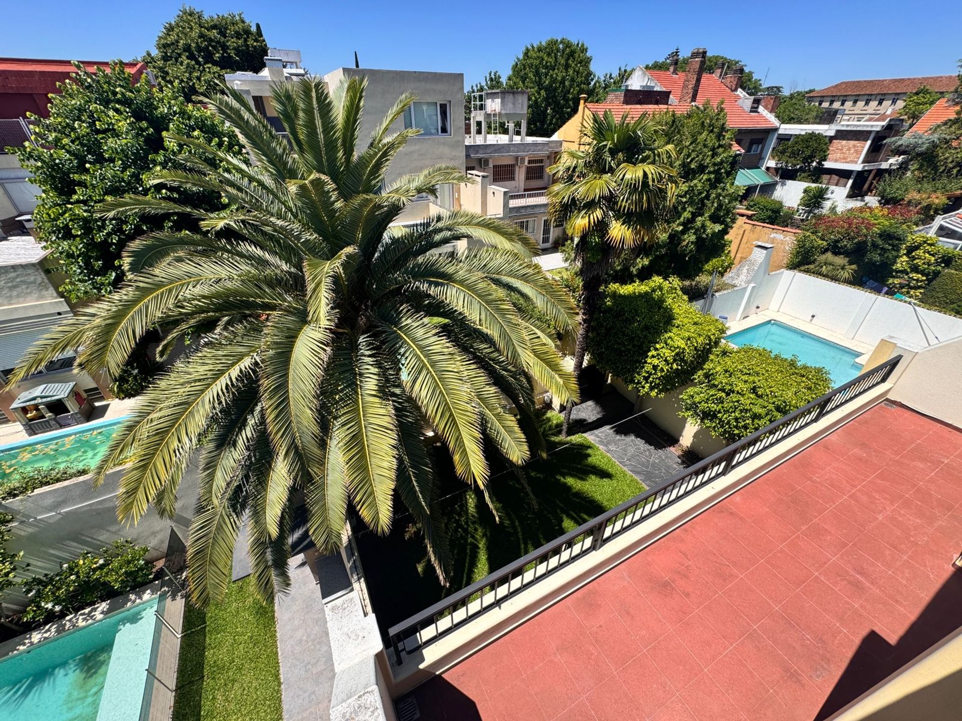 Casa en venta 4 amb y dependencia y jardin Florida
