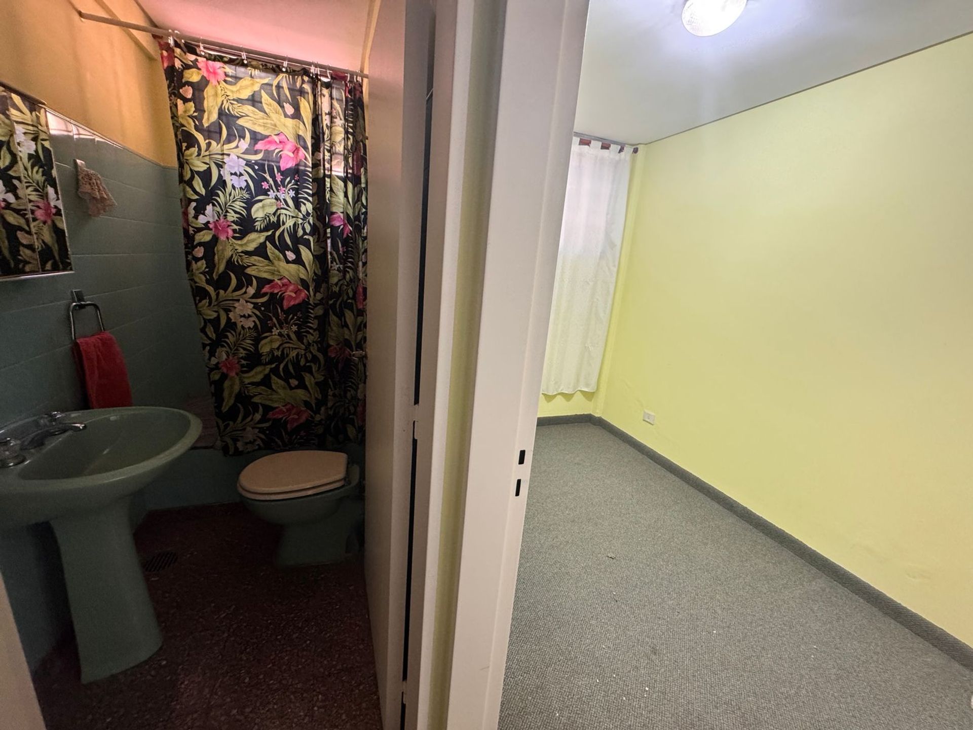 Casa en venta 4 amb y dependencia y jardin Florida