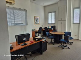 Spacious double unit on Alem Street