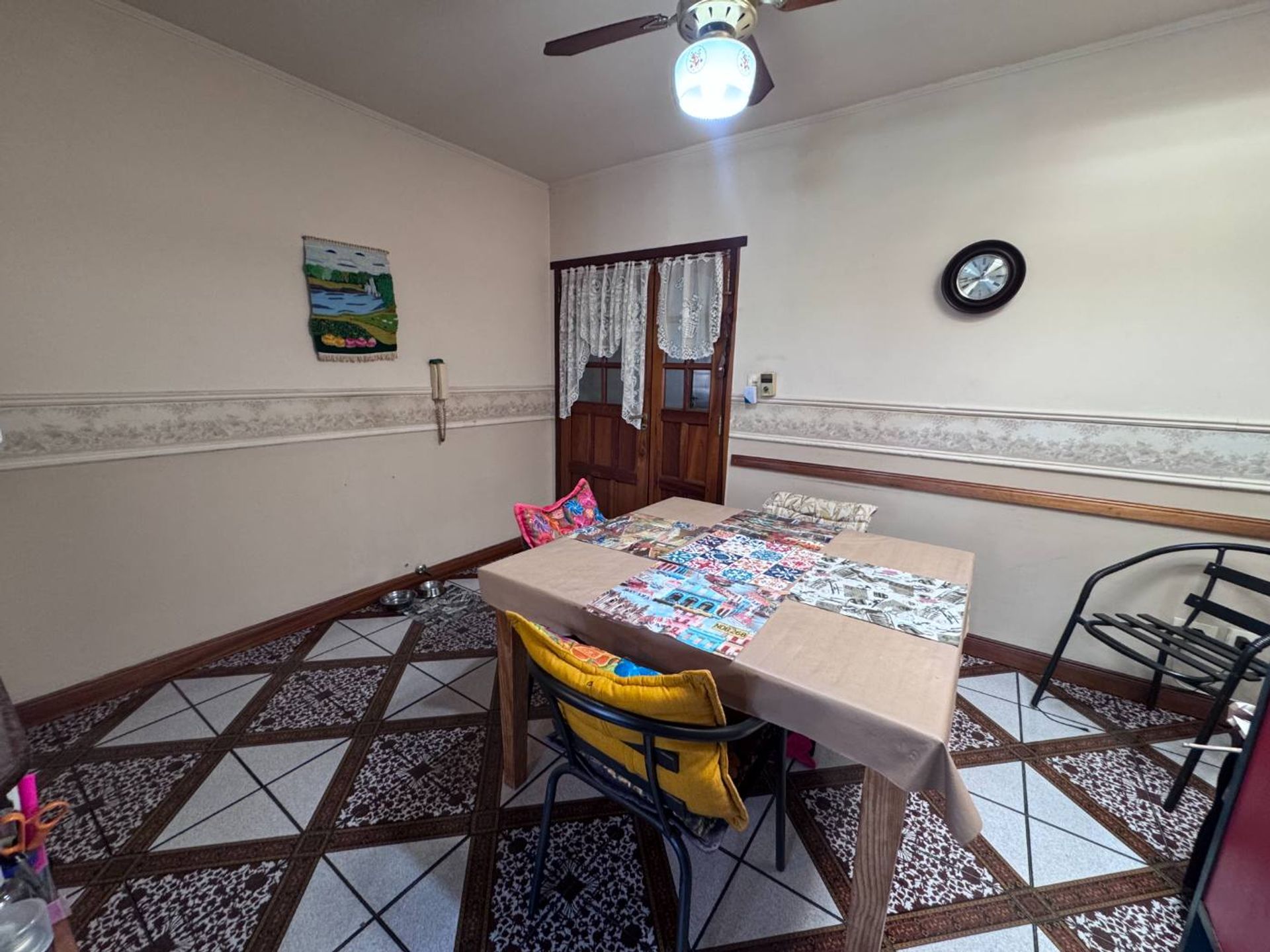 Casa en venta cerca Av. con pileta APTO CREDITO