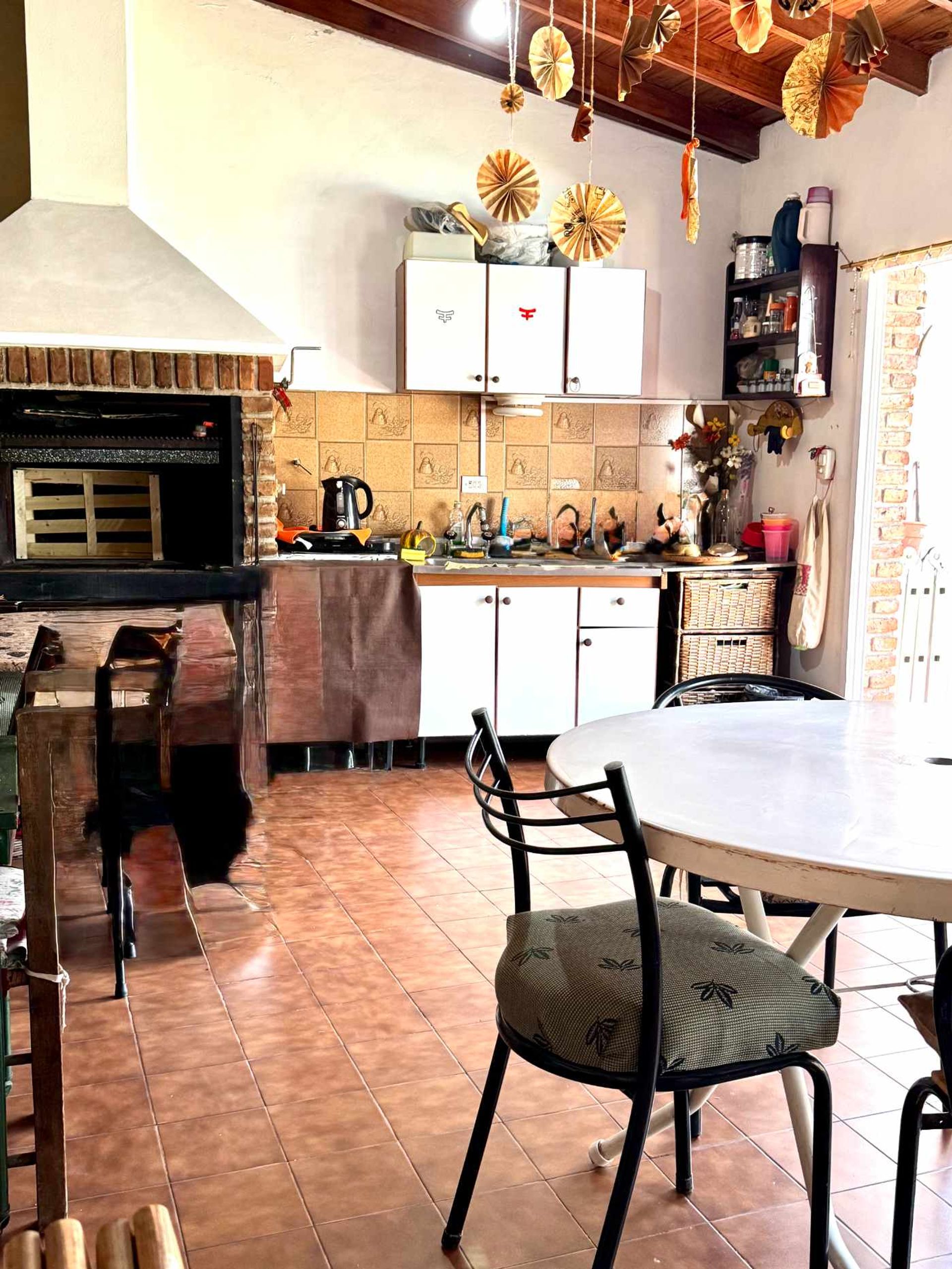 Casa en venta cerca Av. con pileta APTO CREDITO