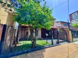 House for sale near Ave. with pool. Apartment credit.