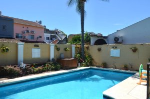 Boulogne House Sale – 5 rooms, pool, air conditioning, garages