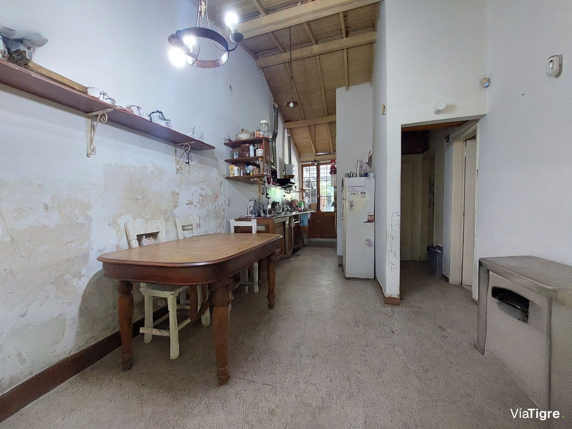 Venta casa 4 ambientes Martínez a refaccionar