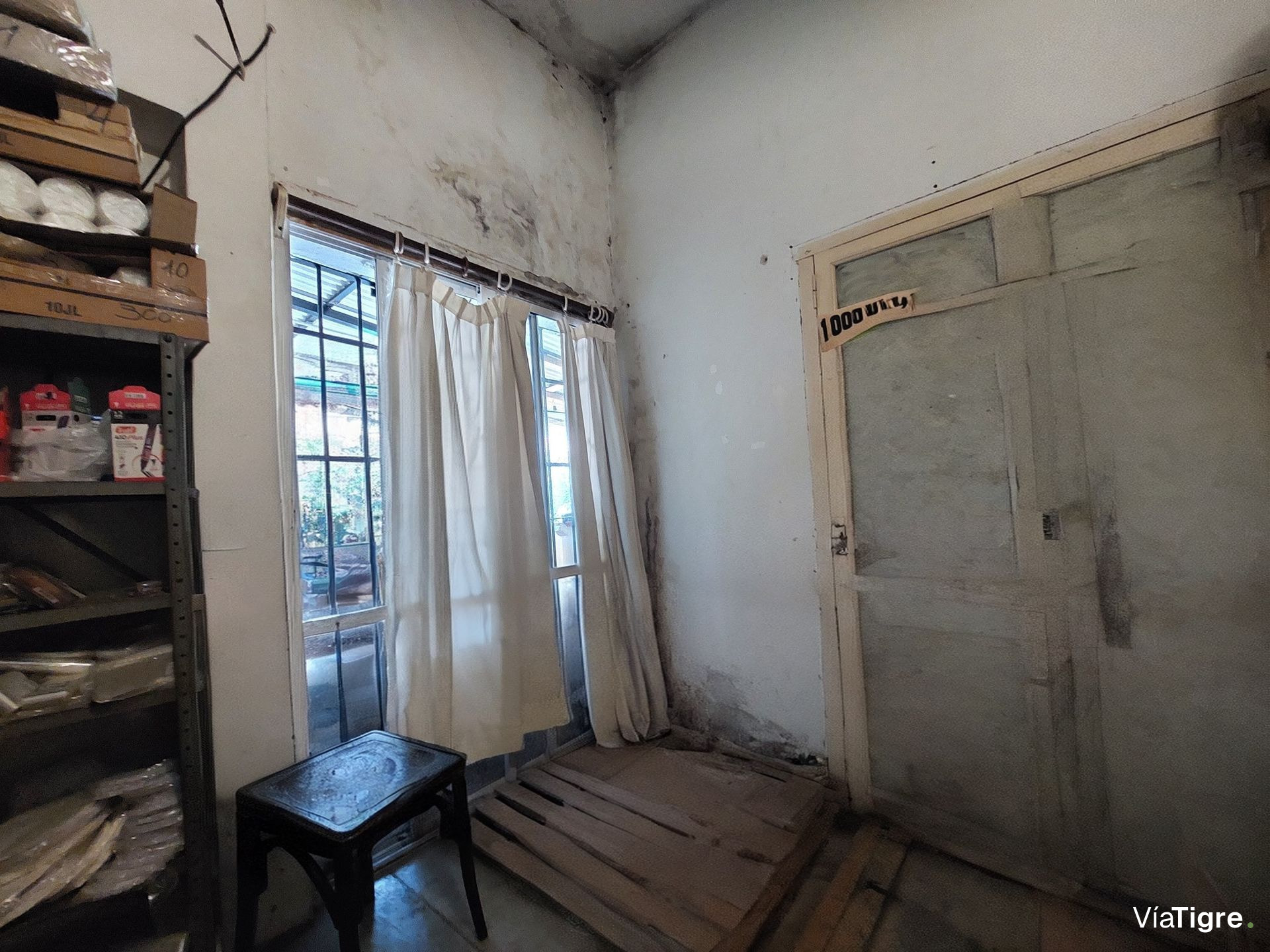 Venta casa 4 ambientes Martínez a refaccionar