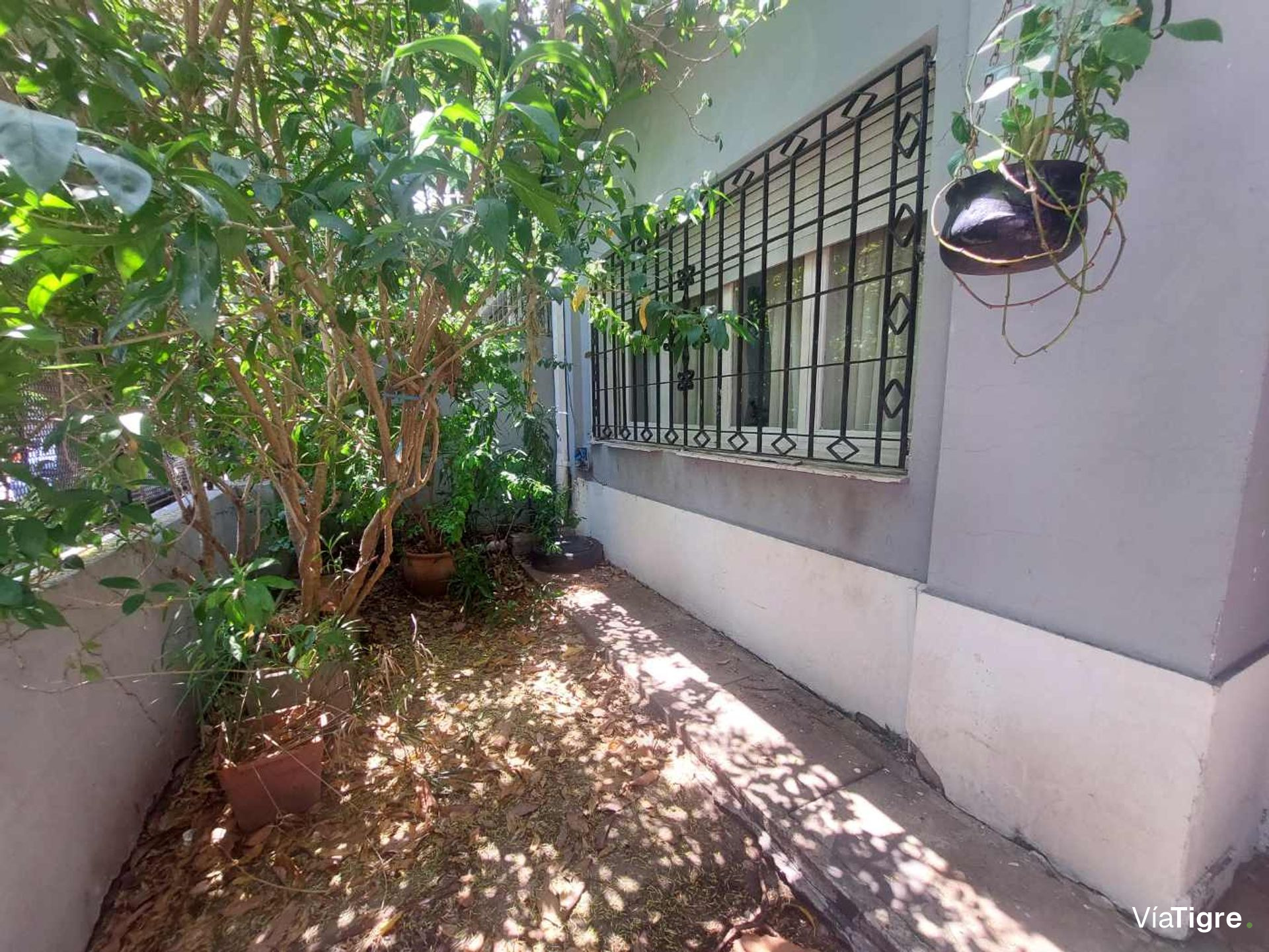 Venta casa 4 ambientes Martínez a refaccionar