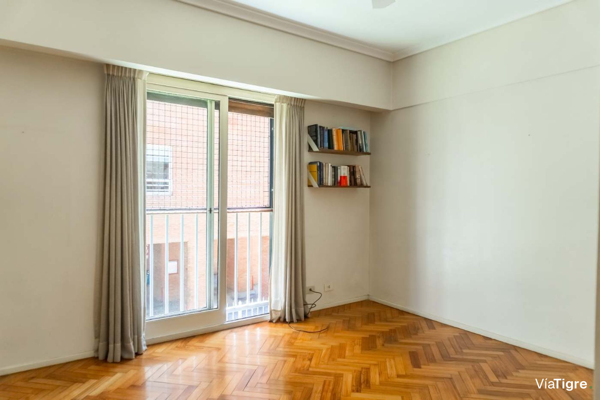 Venta Dto 4 ambientes dependencia cochera baulera