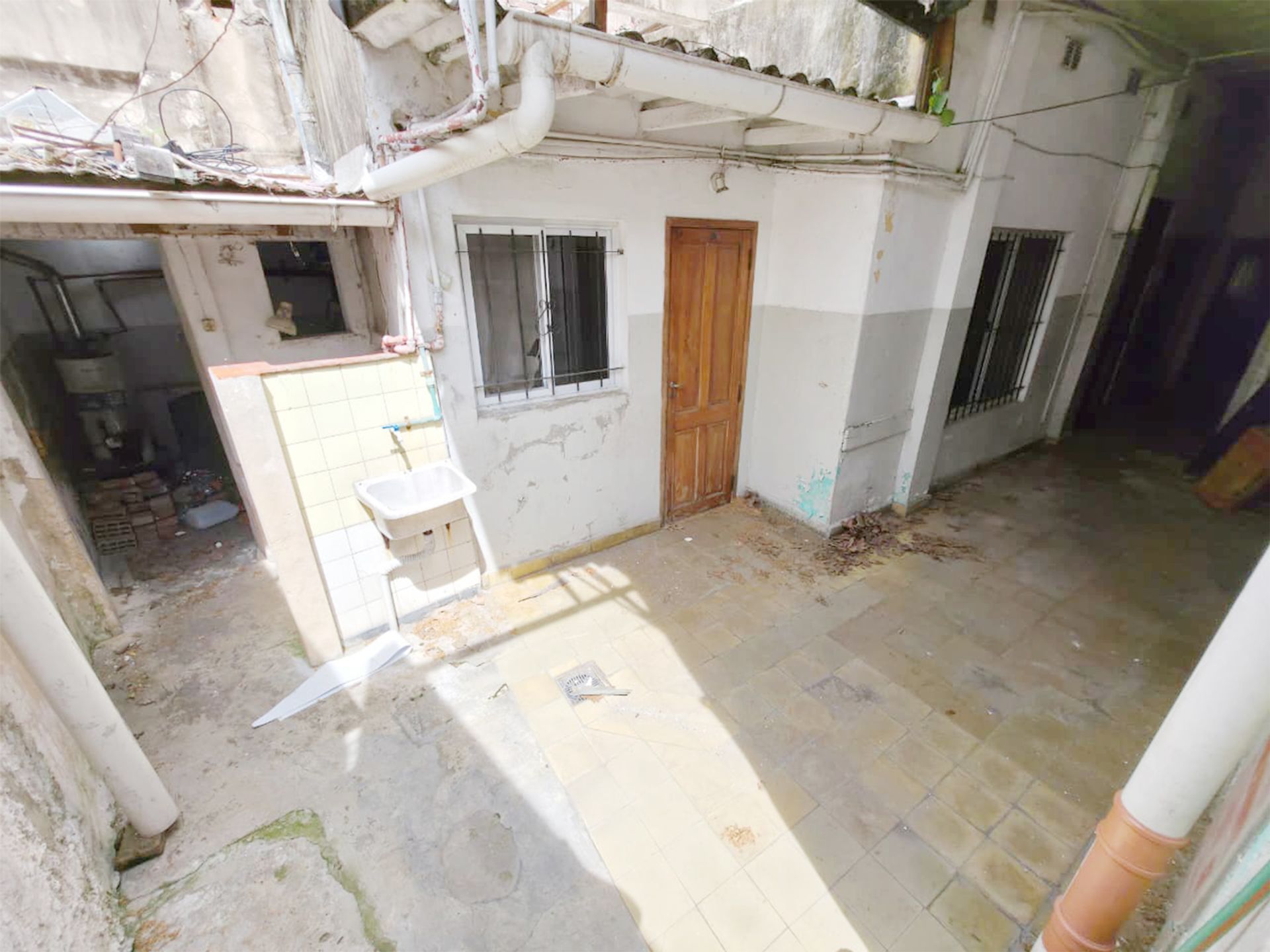 CASA A RECICLAR VICENTE LÓPEZ(2 phs)143 M2.TERRAZA